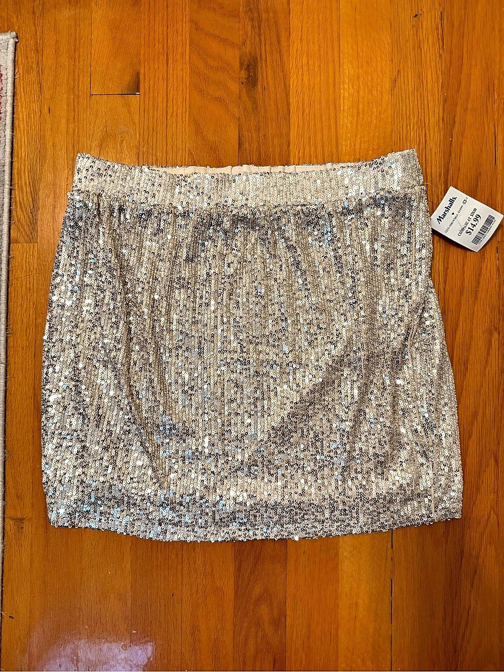 Love On A Hanger Sequin Mini Skirt in Silver Size Large NWT